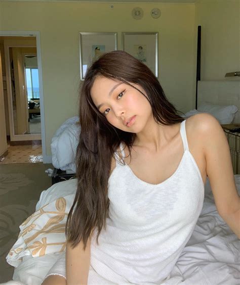 2 Blackpink Jennie Instagram Update 22 July 2019 Hawaii Sexy Look