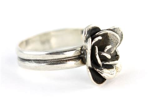 Vintage Sterling Silver Flower Ring