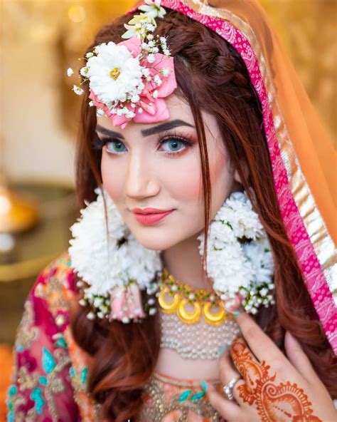 3012 Likes 9 Comments Dulha And Dulhan Dulhaanddulhan On Instagram “dolled Up For Mehndi