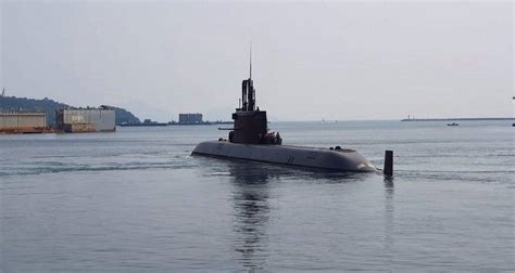 A Marinha Da Coreia Do Sul Adotou O Primeiro Submarino Desenvolvido