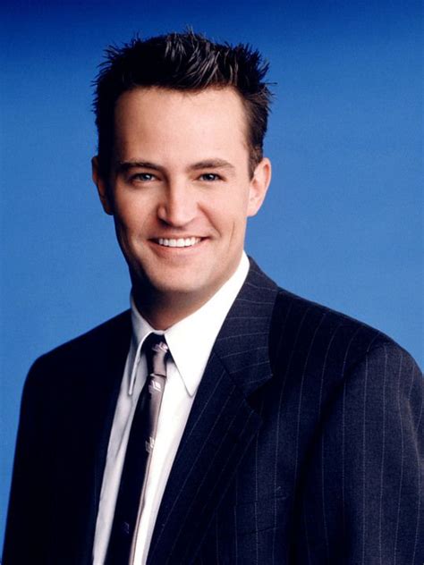 Последние твиты от chandler bing (@iamchandlert). Ten Times When Matthew Perry Played Chandler Bing As The ...
