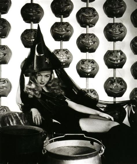 Veronica Lake Vintage Witch Photos Old Halloween Photos Veronica Lake