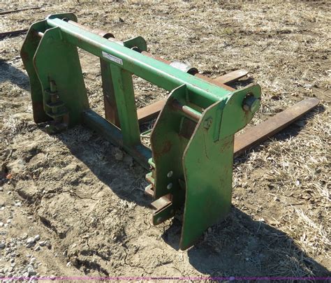 Quick Attach Pallet Forks For John Deere 600 To 700 Series Loaders In