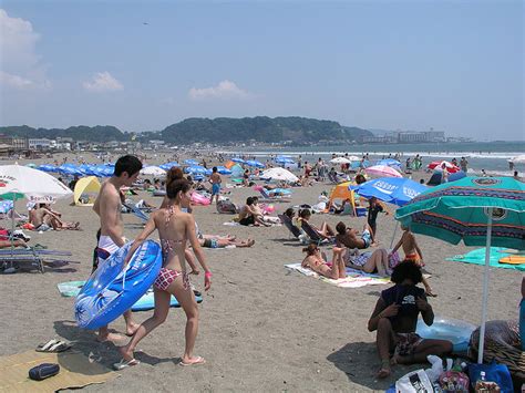 The 4 Big Japanese Beach Essentials Opinion Japanese Culture