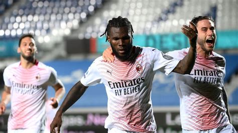 Atalanta are having another sensational season under gian piero gasperini, and they somehow seem to be getting that means kessie and biglia will be in midfield, while there are no changes in attack. Atalanta vs. AC Milan - Football Match Summary - May 23 ...