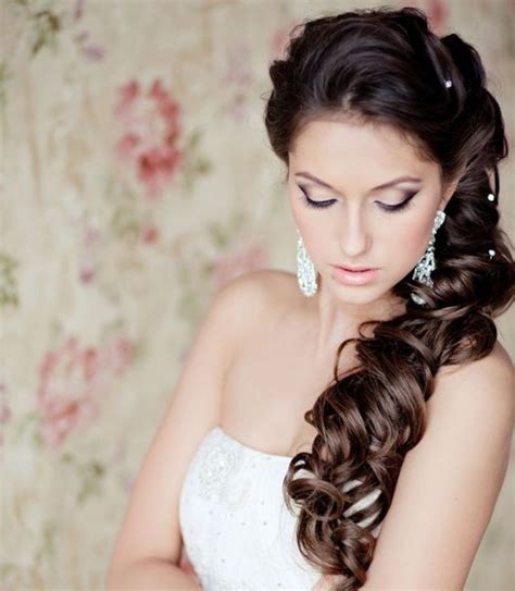 Wedding hairstyles for long hair half up half down. The 15 Outstanding Wedding Hairstyles for Long Hair in 2021