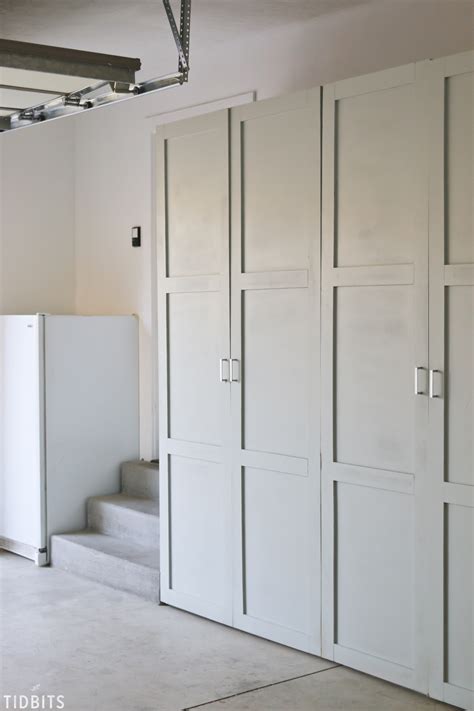 Some tips you should consider about planning your garage storage cabinet. Garage Storage Cabinets | Free Building Plans - Tidbits