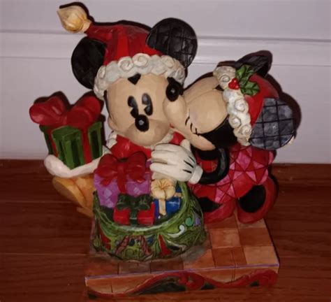 Jim Shore A Christmas Kiss Disneys Mickey And Minnie Mouse 4009120 No