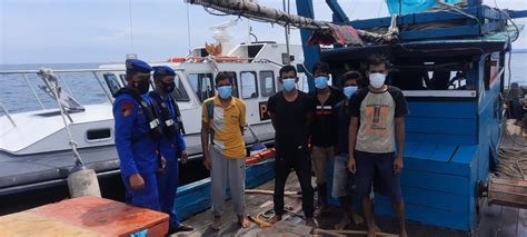 Tangkap Ikan Pakai Pukat Harimau 1 Unit Kapal Beserta ABK Diamankan