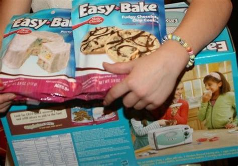 Teen Girl Petitions Hasbro To Make Easy Bake Oven More Gender Neutral