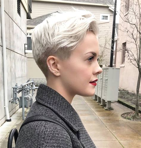 Short Pixie Haircuts 2021 2022 Coolest Pixie Hairstyles Page 3 Of 8