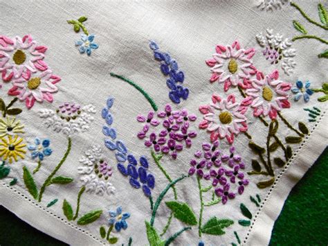 Vintage Stunning Hand Embroidered Tablecloth Garden Borders
