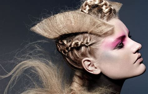 In this video we are going to show you different types of funky braided hairstyles which can be done quickly & easily. Mirage | Creative hairstyles, Funky hairstyles, Braided ...