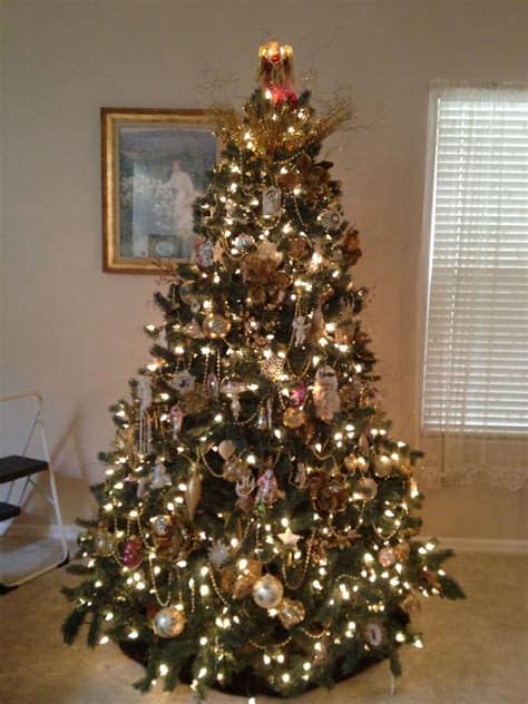 105 decorating ideas for the most festive christmas ever. 40 Victorian Christmas Decorations Ideas You Love To Try ...