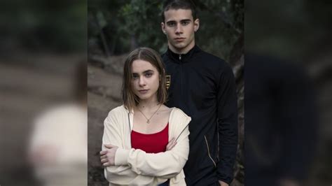 La Exitosa Novela Adolescente A Través De Mi Ventana Llega A Netflix