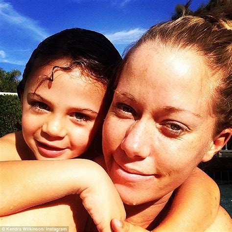 pregnant kendra wilkinson says husband hank refuses sex with her in third trimester daily mail