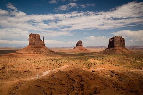 23 Incredible Natural Rock Formations Monument Valley Utah Monument