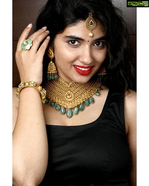 Pragya Nagra Instagram Jewelry Challanijewellery Challanihouseof