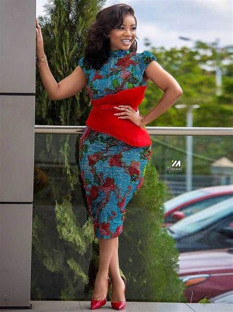 How To Look Classic Like Serwaa Amihere 30 Outfits Africavarsities African Fashion Modern