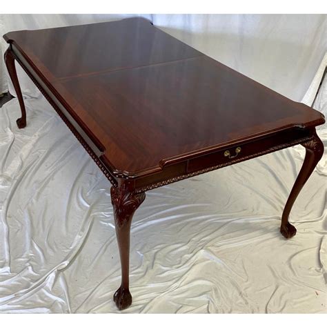 Vintage Mahogany Lexington Furniture Ball And Claw Extension Dining Table