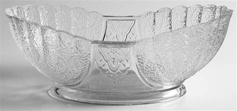 Shell And Tassel Clear Pressed 10 Oval Bowl By Duncan And Miller