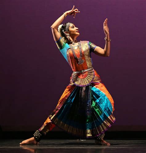 review at indian dance festival subtleties in the sway of a torso the new york times