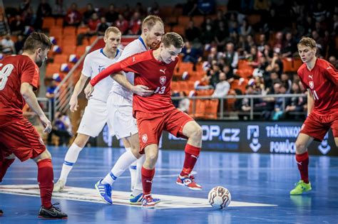 Futsalová Bitva Roku Začíná Kde Můžete Baráž Sledovat Futsal