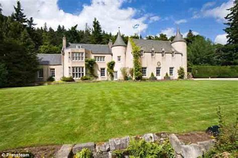 Billy Connolly Finds Buyer For £3m Mansion In Scotland With 12 Bedrooms