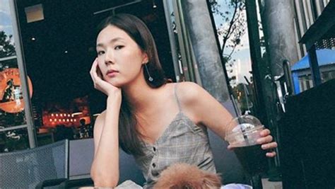 Welcome persatuan bangsa koleksi video random setiap hari di update terbaru salam croot kawan enjoy. Dinar Candy, Raisa, Cinta Laura, Dewi Sandra hingga Donita ...
