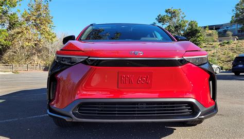 First Look 2023 Toyota Bz4x Electric Crossover Debuts In Us Offers