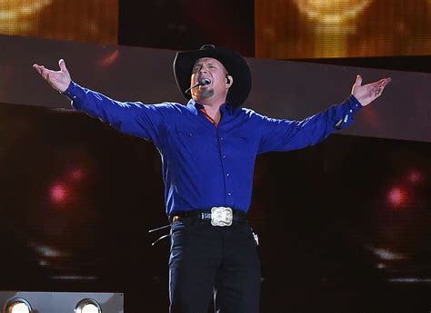 Garth Brooks Brings Drive In Tour To Orange County