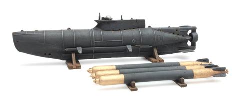 Projétil explosivo lançado de submarinos. Small U-Boat Seehund + 3 Torpedos - Artitecshop