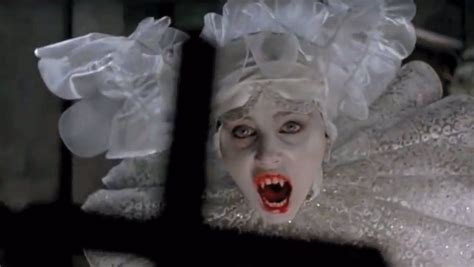 Why Do So Many Dracula Adaptations Screw Over Lucy Westenra LaptrinhX