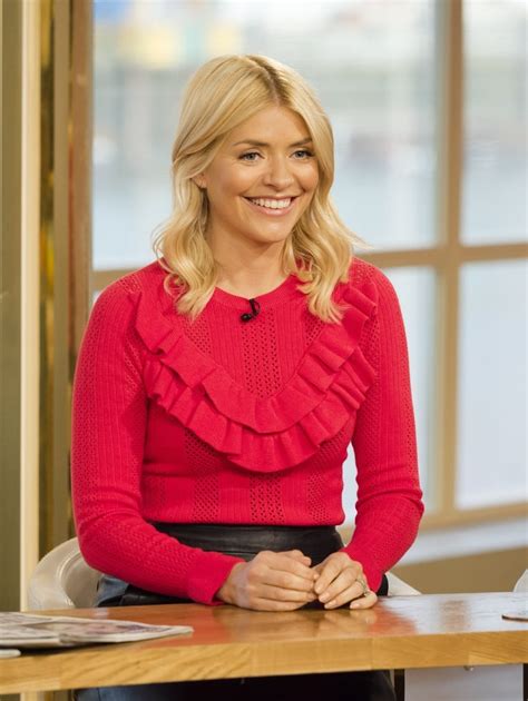 Holly Willoughby Image