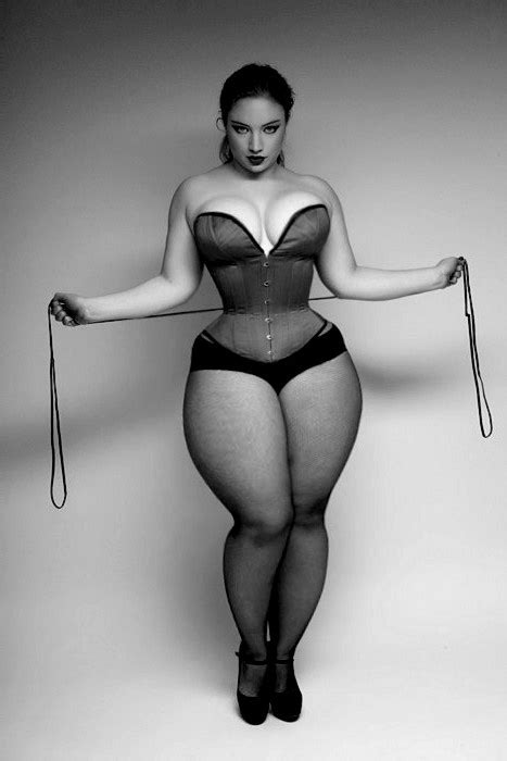 Cinched Voluptuous Pinterest Sexy Curves And Curvy