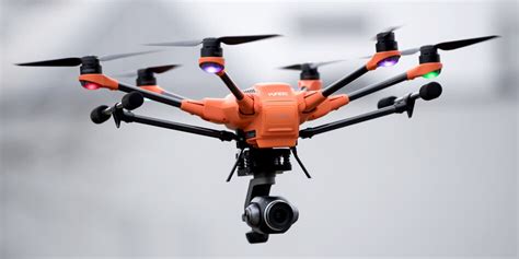 Neuigkeiten und vergleiche zum thema drohnen, quadrocopter und multicopter. Über Wahrheit in Zeiten der Drohnen: Am Himmel ist noch ...