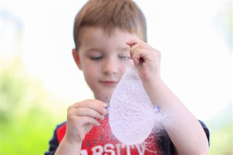 Popping A Water Balloon Water Balloons Pop Photos Popular Pictures