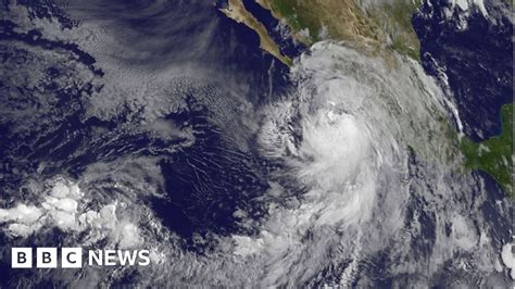 Hurricane Newton Makes Landfall On Mexicos Pacific Coast Bbc News
