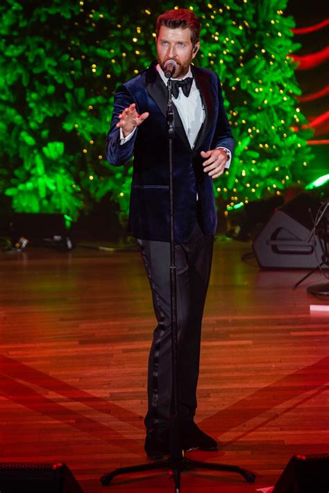 Christmas Crooner! Who Is Brett Eldredge? Meet the Country Singer Amid