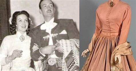 El Vestido De Novia Rosa Que Usó María Félix En Su Boda Con Jorge