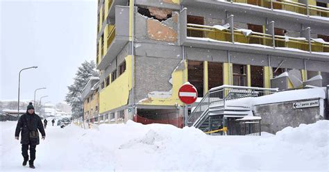 Etwa 30 bis 60 beben werden von der bevölkerung wahrgenommen. Erneut Erdbeben in Italien: Schnee erschwert Hilfe | kurier.at