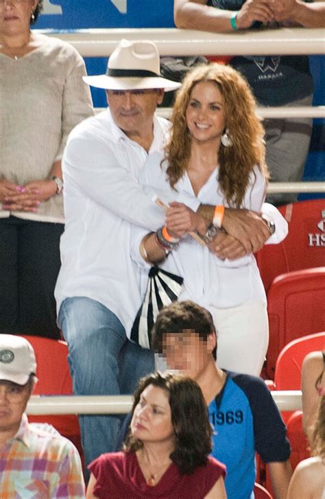 Lucero Comparte Su Fotografía Más Romántica Junto A Michel Kuri