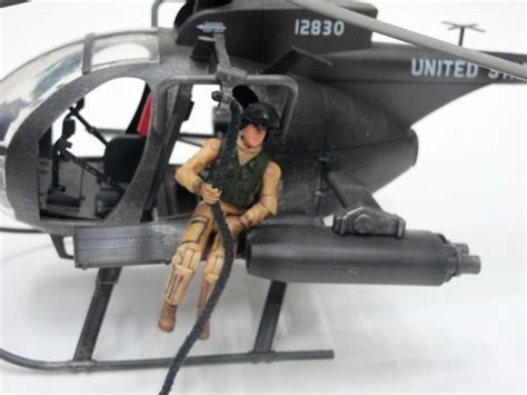 118 Bbi Action Figure Toys Us 21693 Little Bird Helicopter Soldier