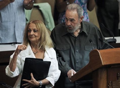 La Enigmática Esposa Que Acompañó A Fidel Castro Hasta Su Final