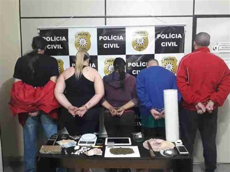 líderes do tráfico na região metropolitana duas mulheres são presas em operação rádio guaíba
