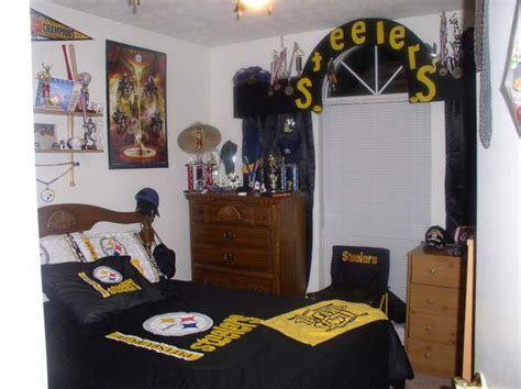 To maximize the floor space, tuck your bed. 54 best Pittsburgh Steelers Bedroom Decor images on ...