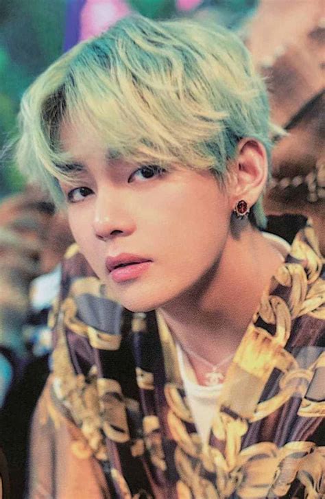 Born december 30, 1995), also known by his stage name v, is a south korean singer, songwriter, and actor. Kim Taehyung - Age, Height, Bio, Siblings, Girlfriend, Family