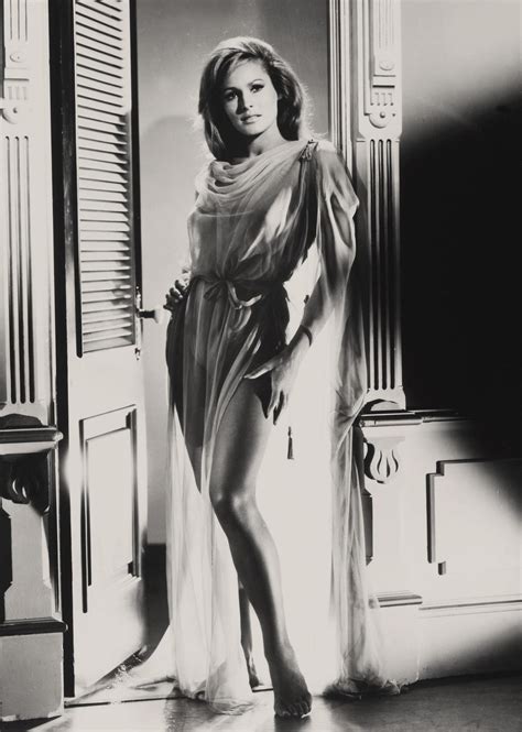 Ursula Andress Image