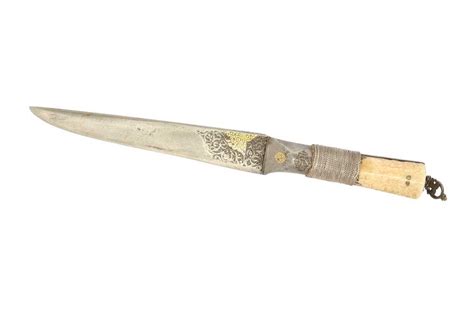 lot 135 λ a gold inlaid safavid kard dagger with