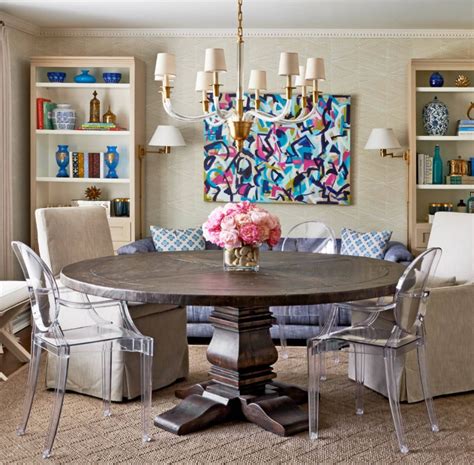 Inspiring Decors That Frame Round Pedestal Dining Tables